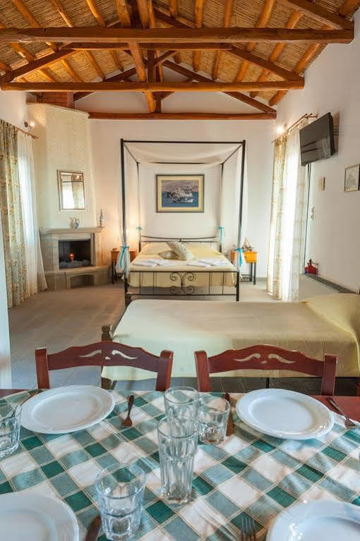 Agios Ioannis Kaspaka Lithoessa Luxury Apartments מראה חיצוני תמונה